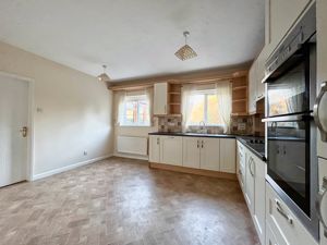 Photo 27- click for photo gallery